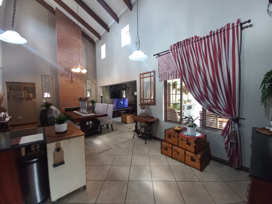 3 Bedroom Property for Sale in Waterval East North West